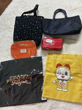 Tote Bag and pouches set